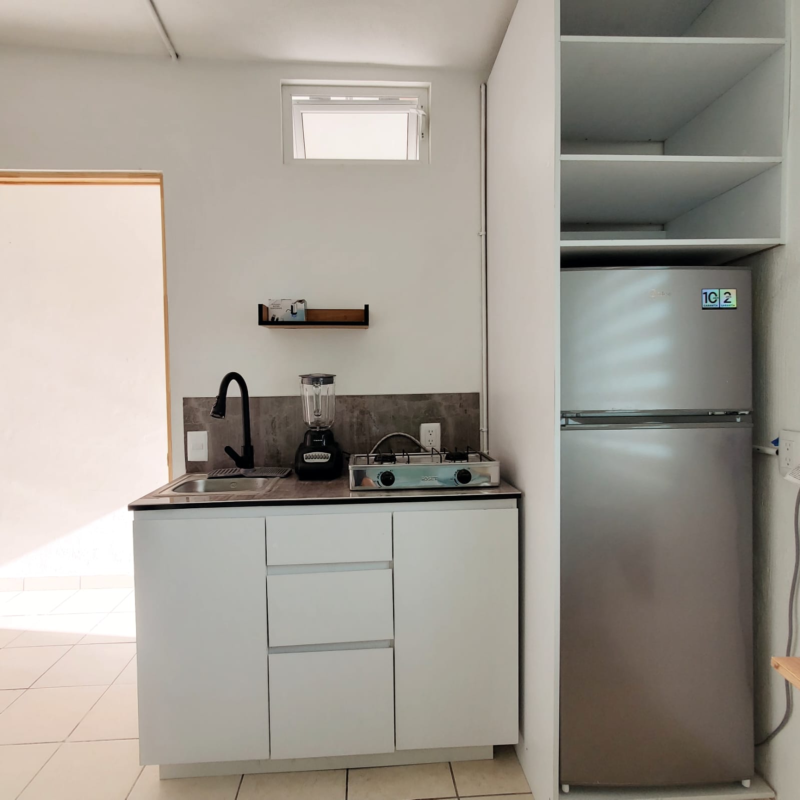 Espacio amueblado listo para habitar
